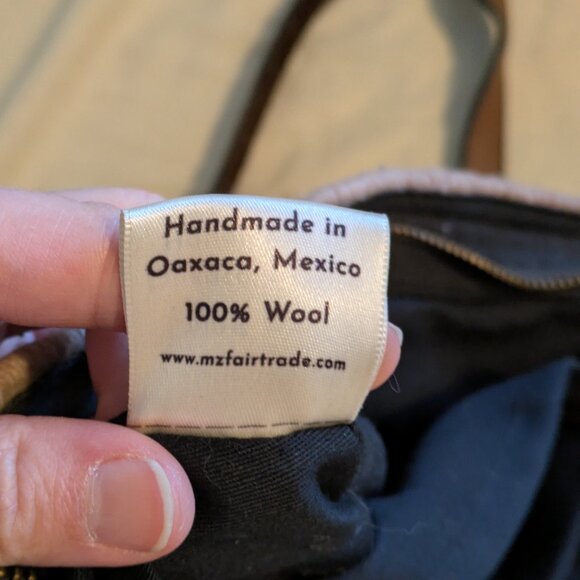 Handmade Wool Crossbody Purse MZ Fairtrade - Picture 7 of 7